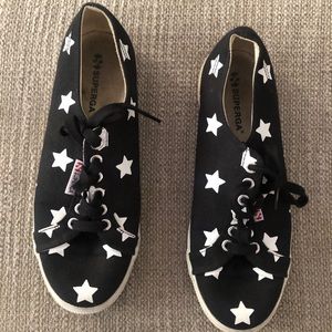 Superga star tennis shoes.